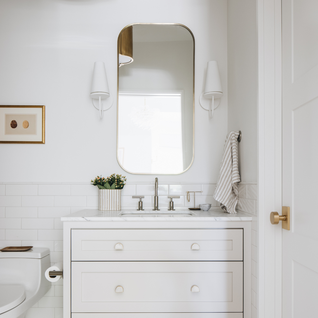Helena Mirror