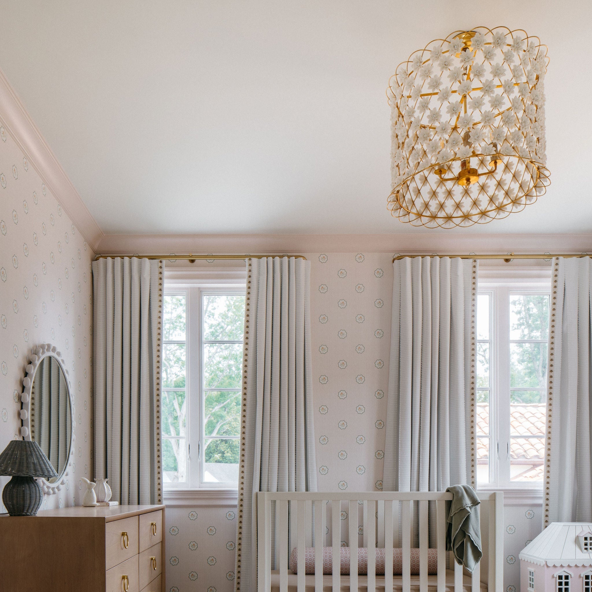 Alice Porcelain Flower Chandelier
