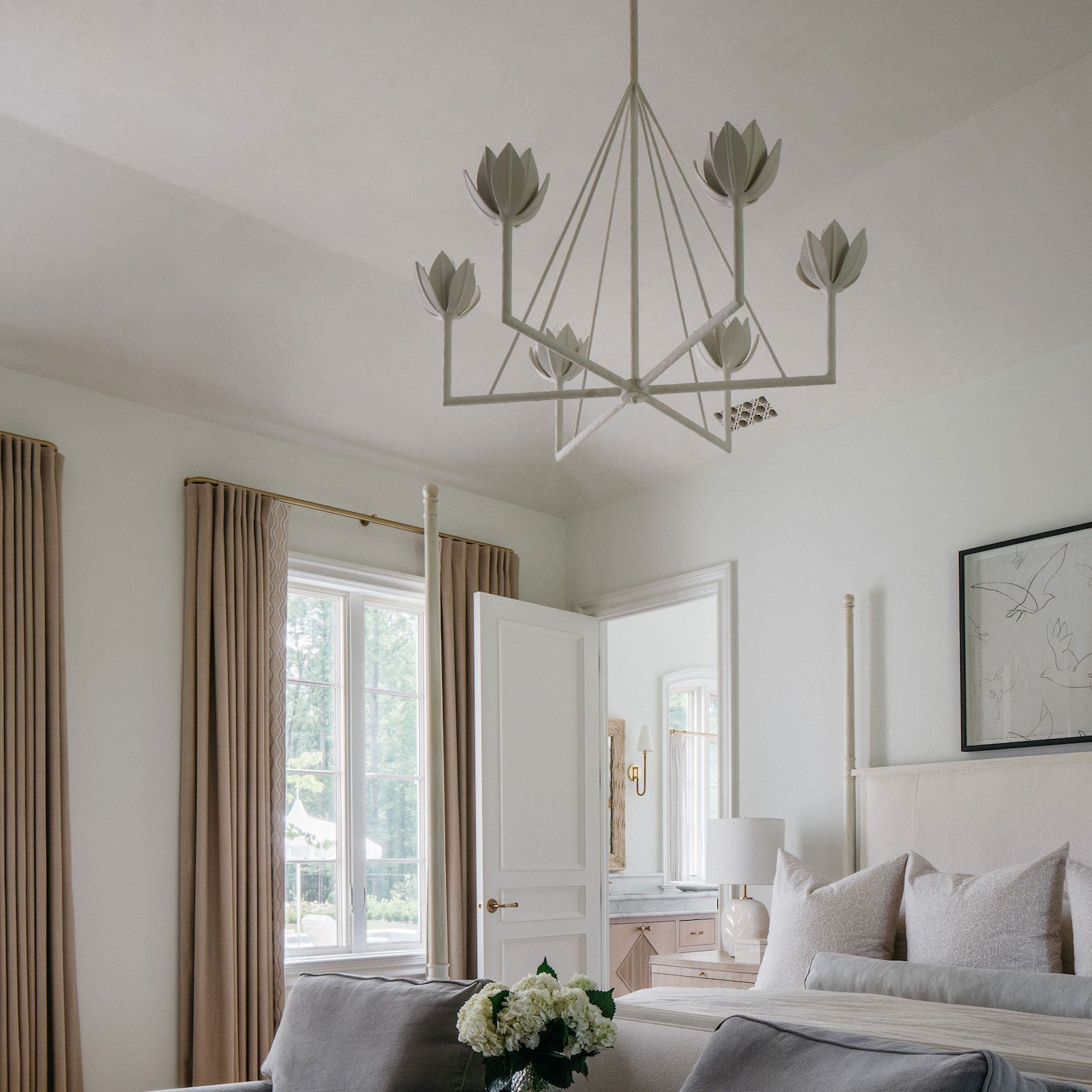 Alberto Large Single Tier Chandelier