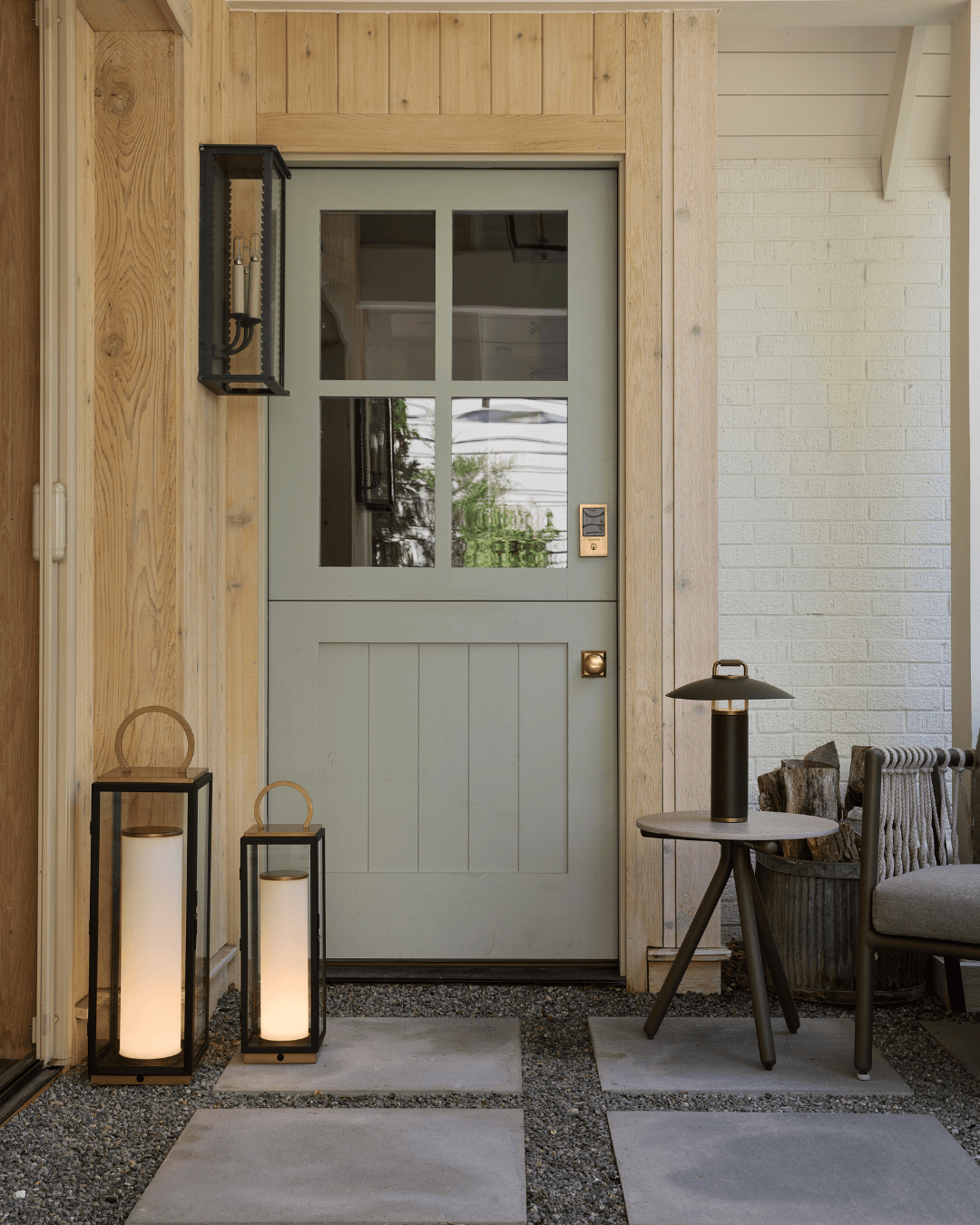 Gareth Exterior Rechargeable Table Lamp